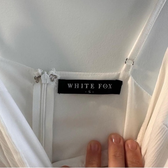 White Fox Boutique Belted Mini Dress bridal reception white - Picture 4 of 4